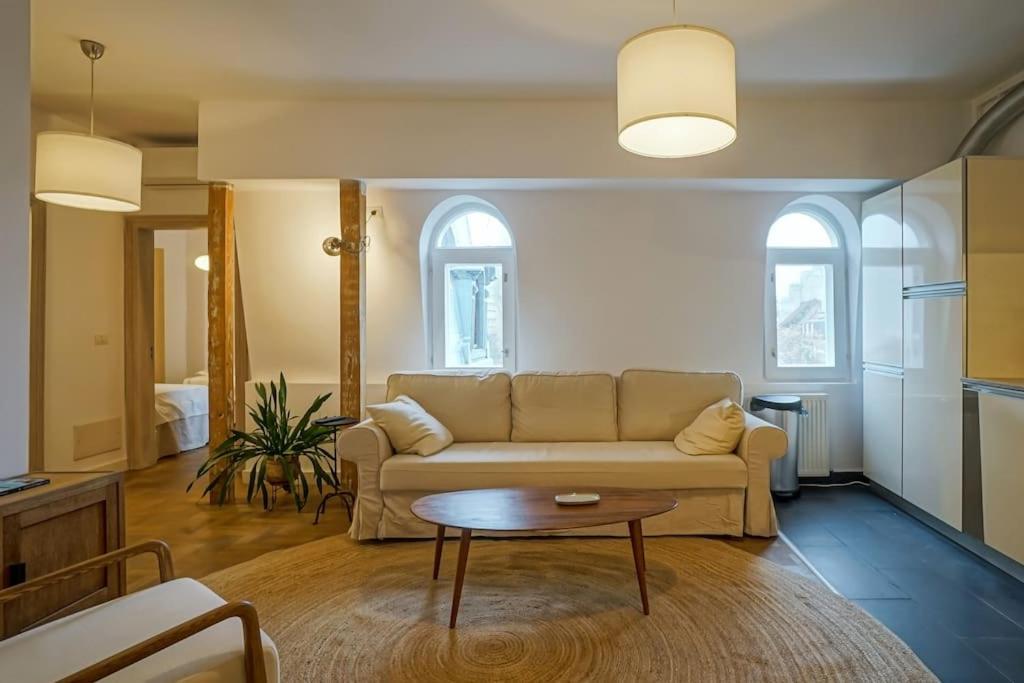 Central Apartment - Nido'S Area Bukarest Exteriör bild