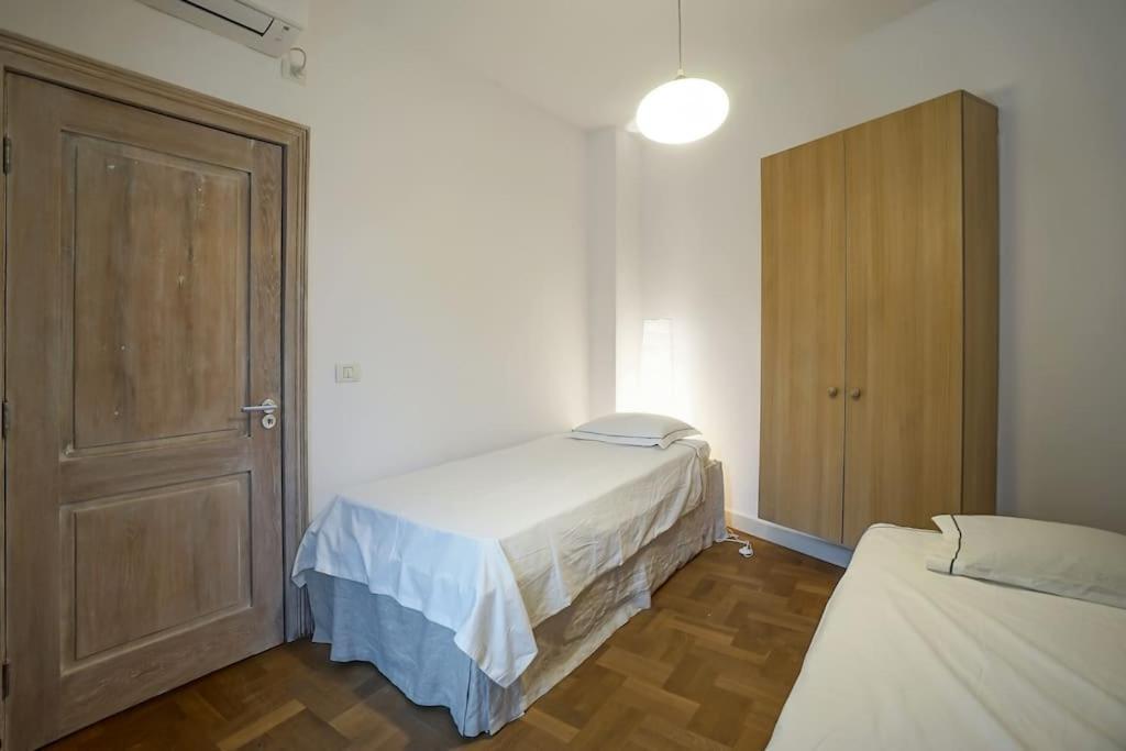 Central Apartment - Nido'S Area Bukarest Exteriör bild